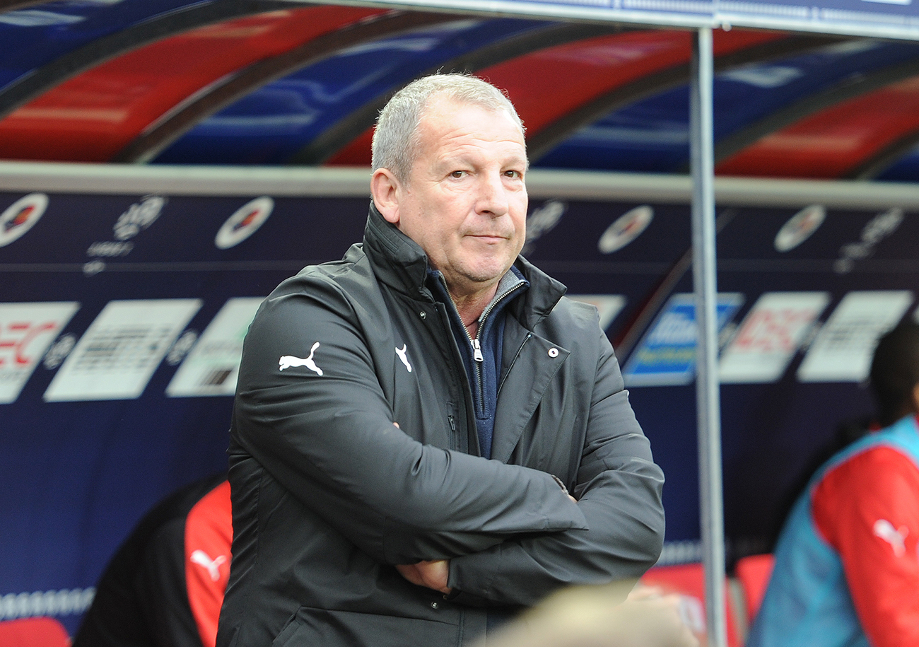 Même si le Stade Malherbe est revenu à quatre points de la 17e place, Rolland Courbis ne se fait guère d'illusions sur les chances de son équipe de se maintenir sans passer par la case barrage.