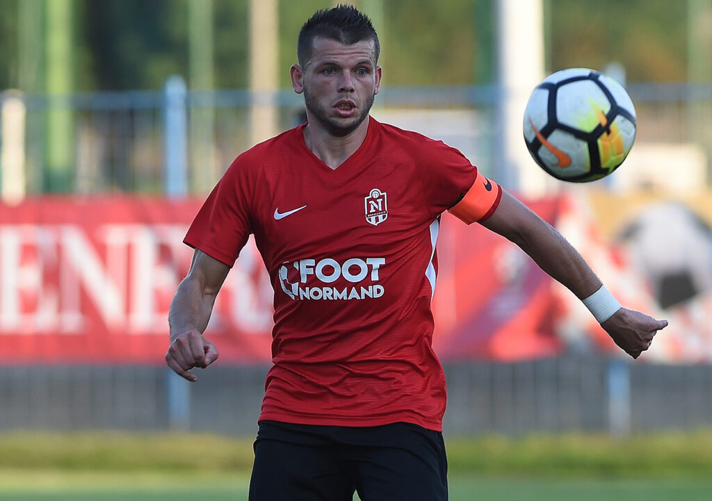 Avant de retrouver le maillot de la sélection de Normandie en juin, Florian Levasseur espère finir la saison sur une bonne avec le FC Dieppe.