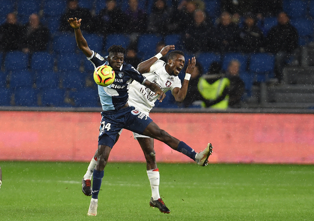 Auteur d'un excellent début de saison (cinq buts pour une passe décisive en championnat), Jamal Thiaré (26 ans) a prolongé de deux ans son contrat avec le HAC.