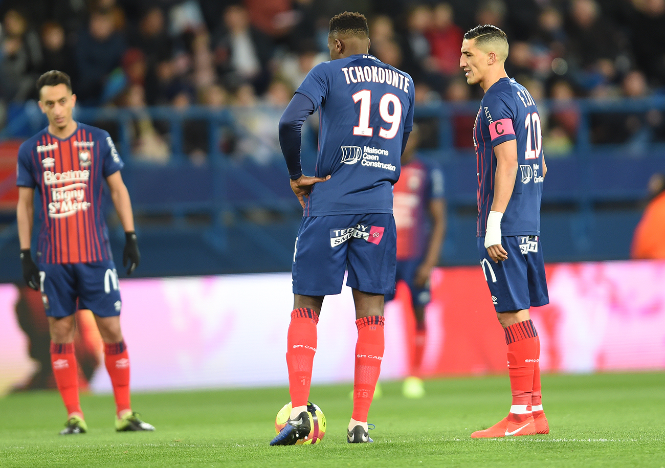 Malick Tchokounté, Fayçal Fajr et Saîf-Eddine Khaoui perdus sur la pelouse de d'Ornano à l'image d'un collectif caennais qui a totalement sombré contre Saint-Etienne.