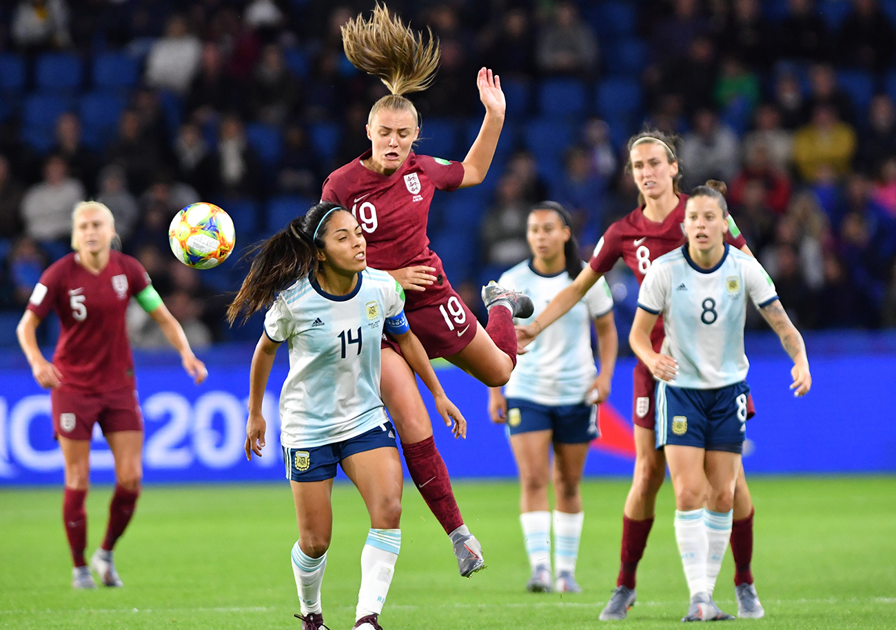 Après avoir résisté pendant une heure grâce notamment à leur gardienne, Vanina Correa, décisive à plusieurs reprises, Miriam Mayorga, Ruth Bravo et les Argentines ont fini par céder sur un but de Jodie Taylor.