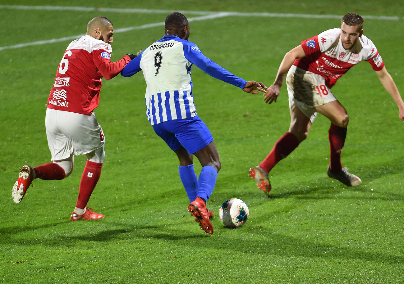 En inscrivant le deuxième but osselien à une vingtaine de minutes de la fin, Sodiq Odumusu a bien cru offrir la victoire à son équipe mais c'était sans compter sur la force de caractère du FCR.