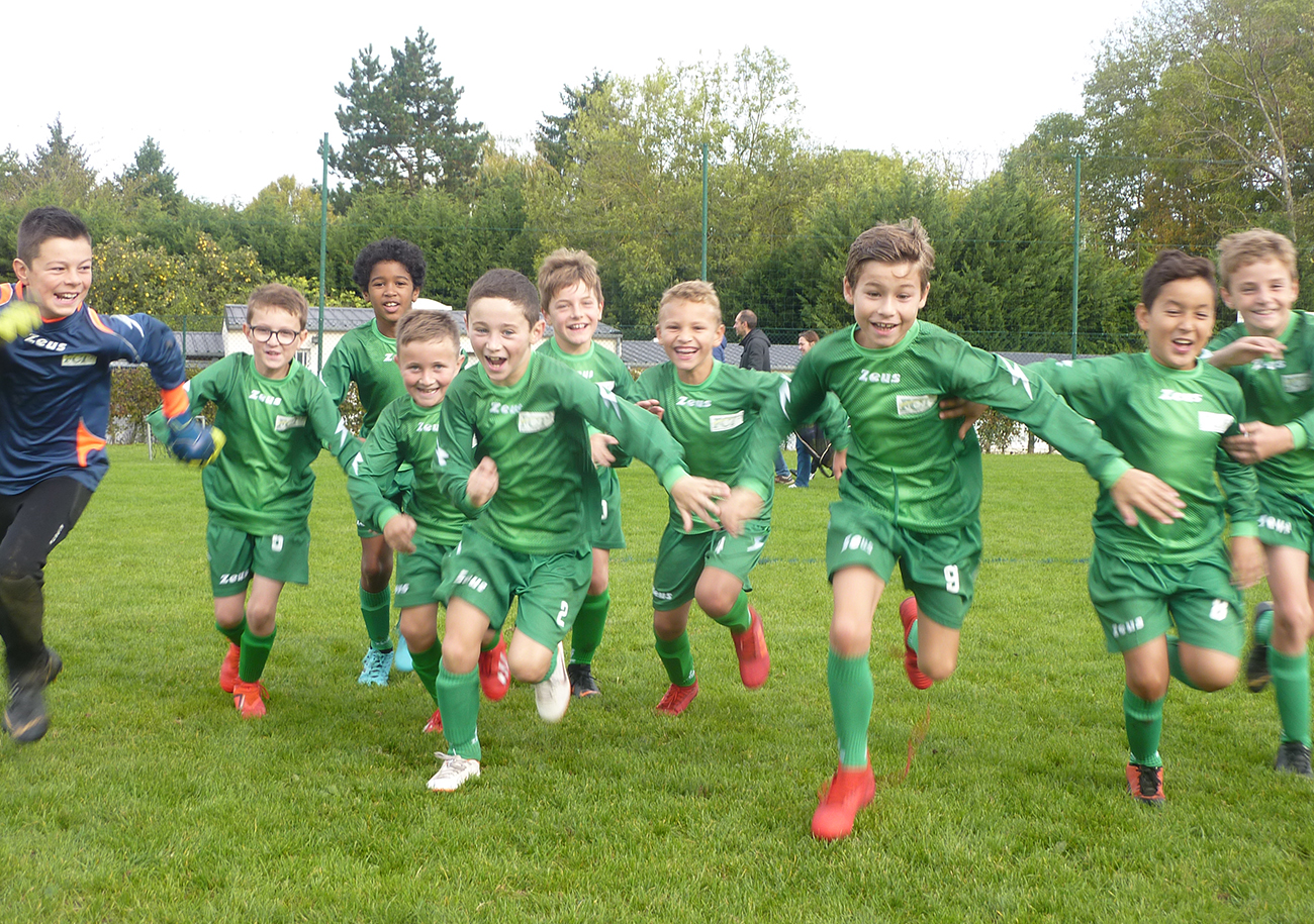 Privées d'entraînement durant de longues semaines cet hiver, les jeunes pousses du FC Troarn, malgré le retour du beau temps, n'ont pas pu retrouver des terrains à cause du confinement.