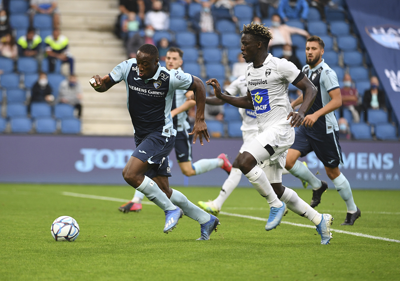 Victime d'une blessure à une cuisse, Fernand Mayembo a manqué le début de saison. ©Emmanuel Lelaidier