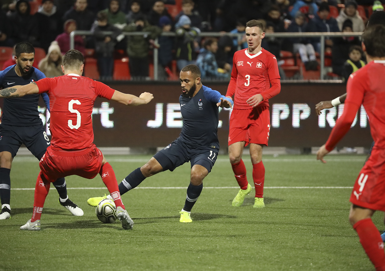 En cas de sans-faute des deux sélections, les Bleuets, battus 3-1 à l'aller par la Suisse, seront dans l'obligation de l'emporter pour s'emparer de la première place de leur groupe. ©Pierre Bourgeois - FFF