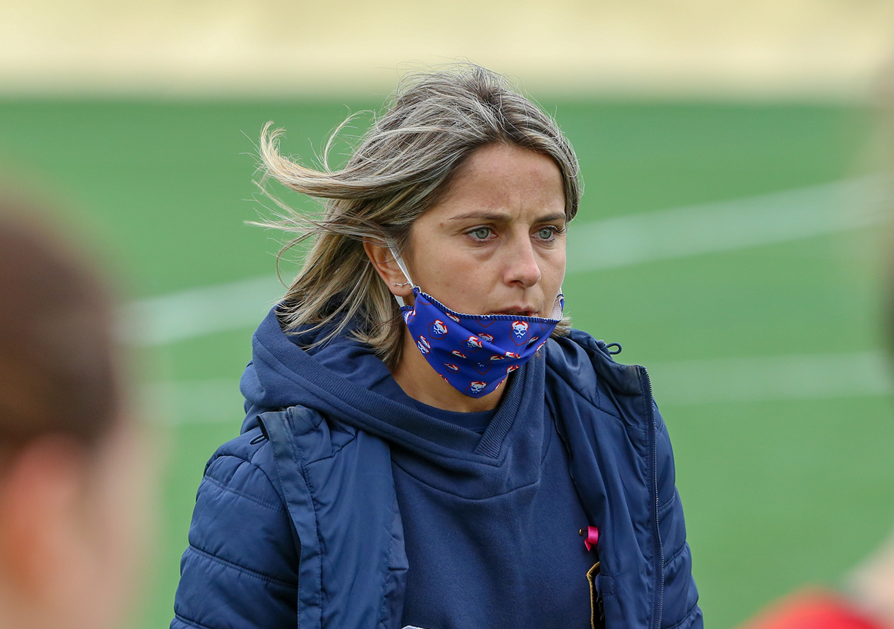 Anaïs Bounouar, la responsable technique de la section féminine du Stade Malherbe. ©Damien Deslandes