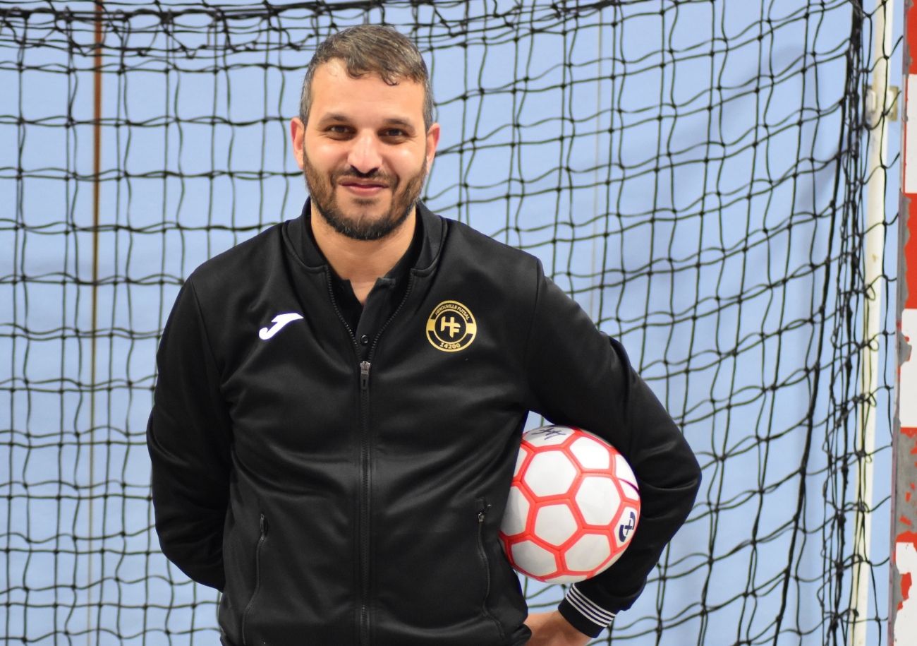 Entraîneur d'Hérouville Futsal depuis l'été dernier, Ramzi Majri est un technicien comblé au sein d'un effectif au début de son histoire mais qui a parfaitement appréhendé son retour par la case D1. ©Aurélien Renault