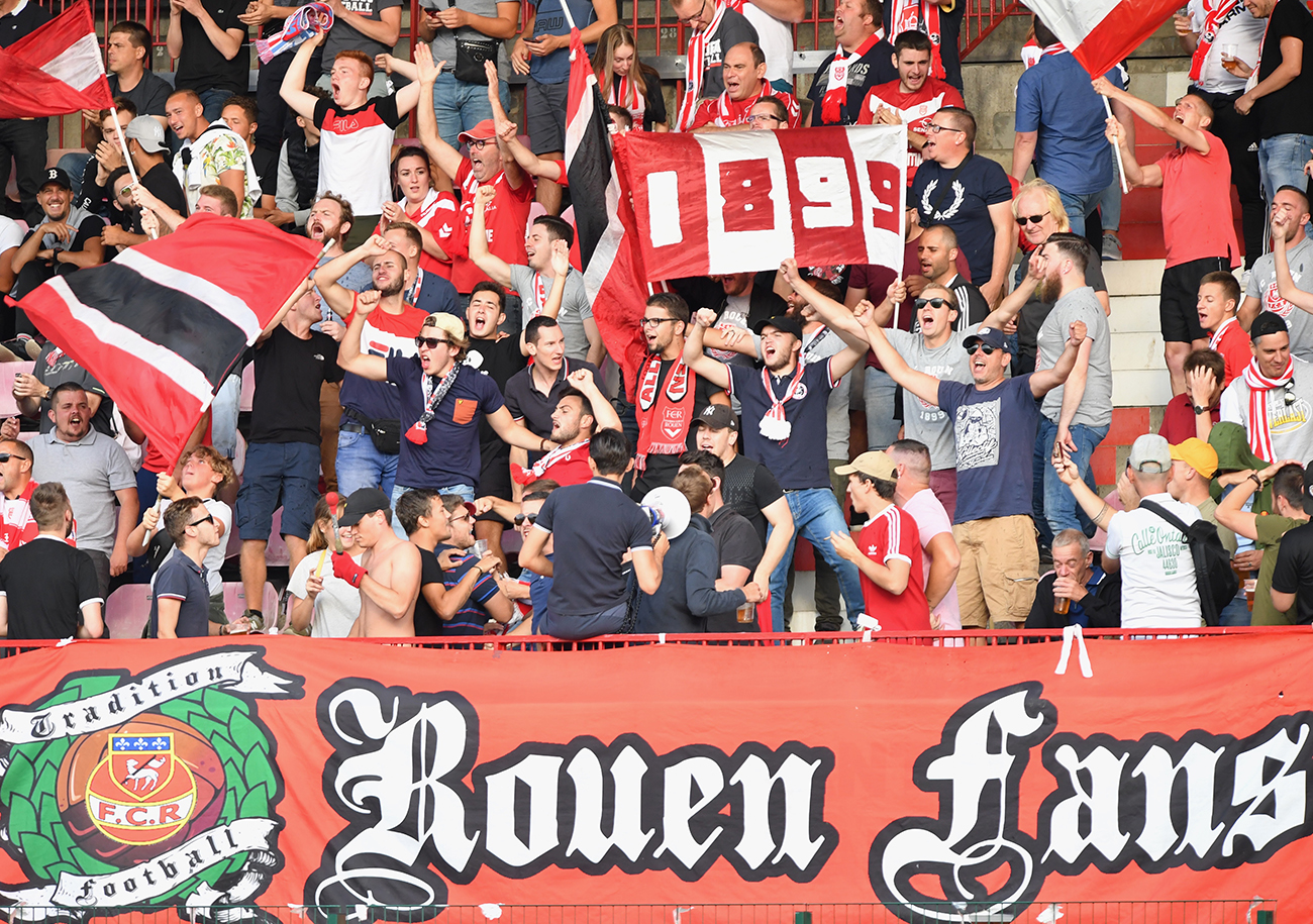 Les Rouen Fans ou les Culs Rouges sont opposés à la prise de pouvoir de Charles Maarek et Maximilien de Wailly à la tête du FCR. ©Photo d'archives