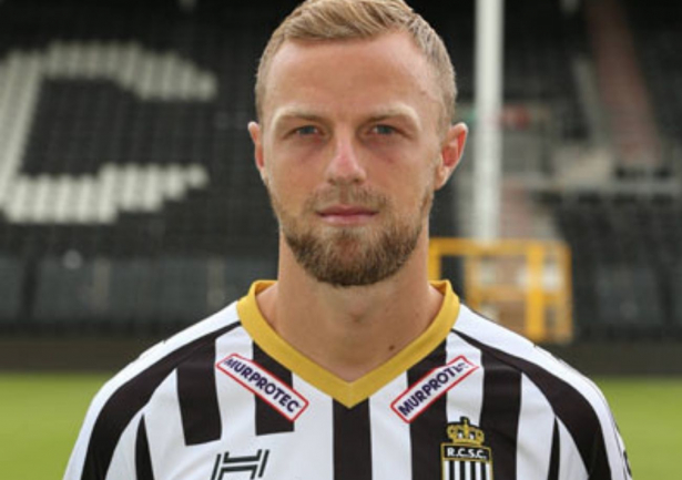 David Pollet sous le maillot du club belge de Charleroi. ©RCSC