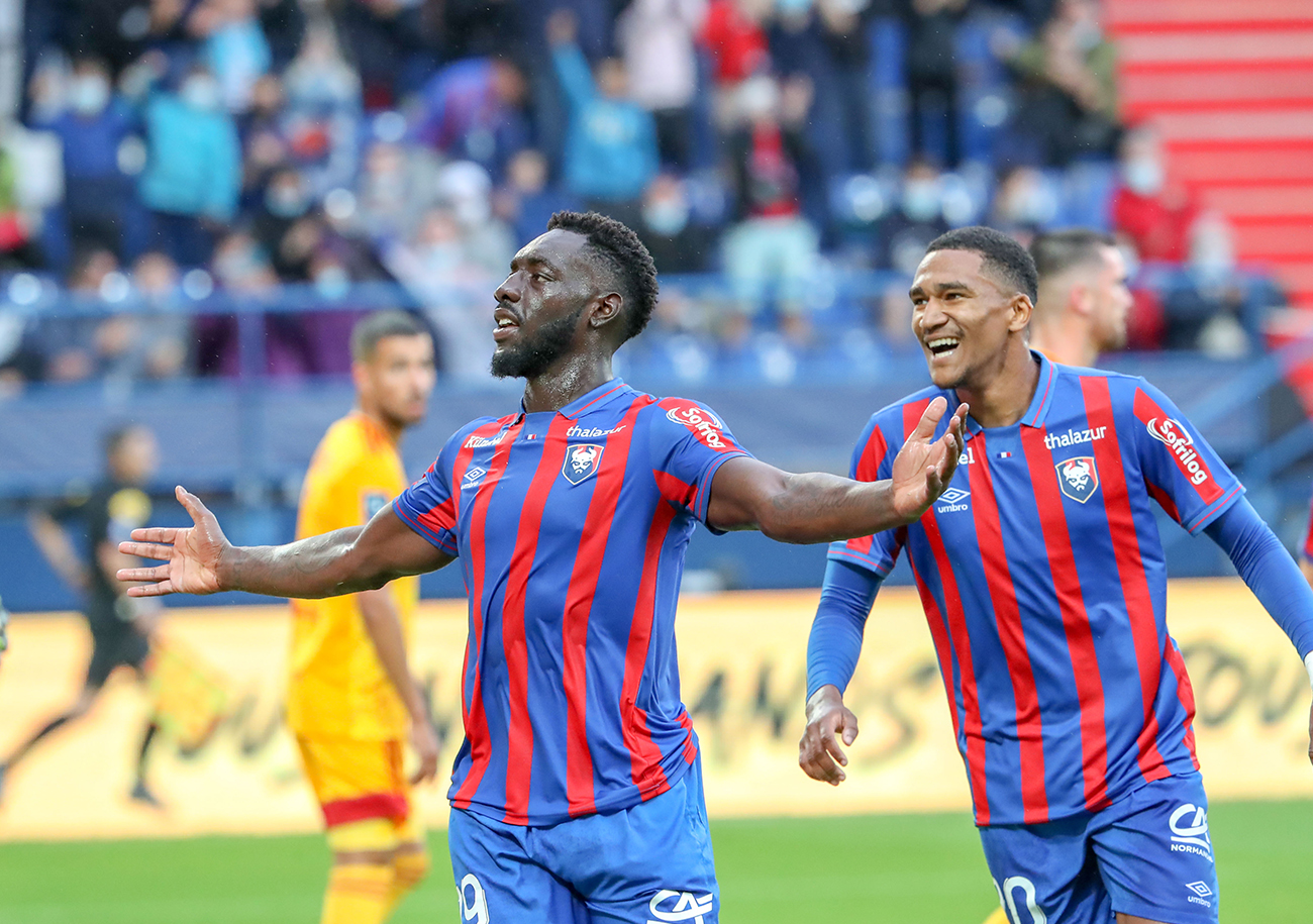 Alors qu'il n'avait inscrit que quatre buts la saison dernière, Alexandre Mendy a quasiment déjà atteint ce total en signant un triplé contre Rodez. ©Damien Deslandes