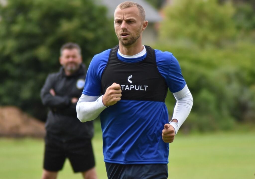 David Pollet, qui évoluait jusqu'alors au Gazélec Ajaccio, est le nouvel avant-centre de l'US Avranches avec qui il va disputer son premier match de préparation contre Angers (L1) ce mercredi 14 juillet. ©Aurélien Renault