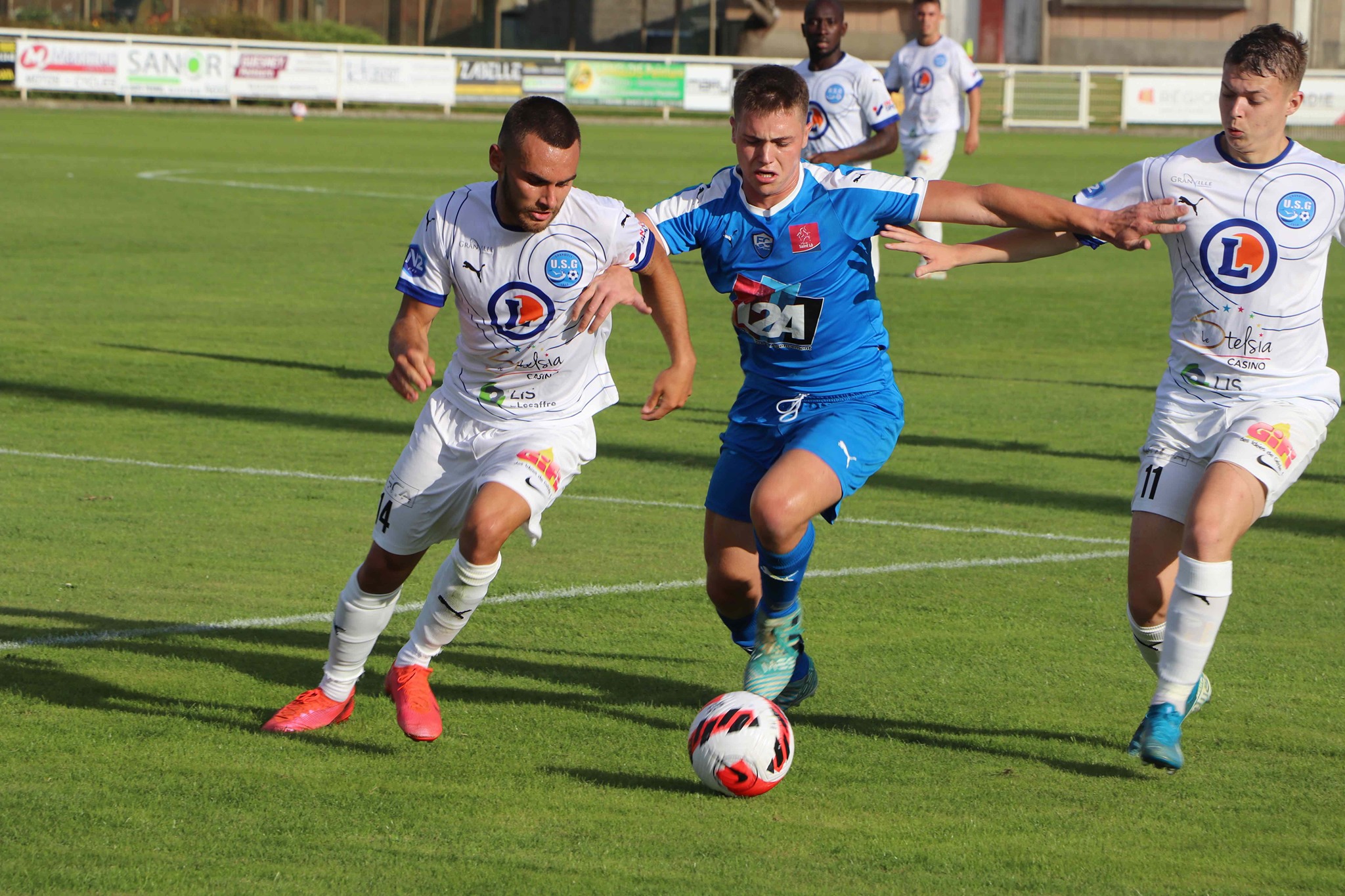 ©FCSL / Duel entre Granville et Saint-Lô.