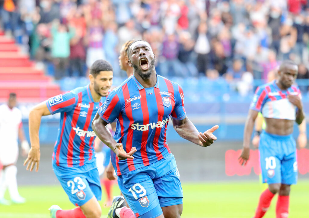 Et déjà de cinq pour Alexandre Mendy qui n'avait jamais inscrit autant de but dans un championnat en une saison de toute sa carrière. ©Damien Deslandes