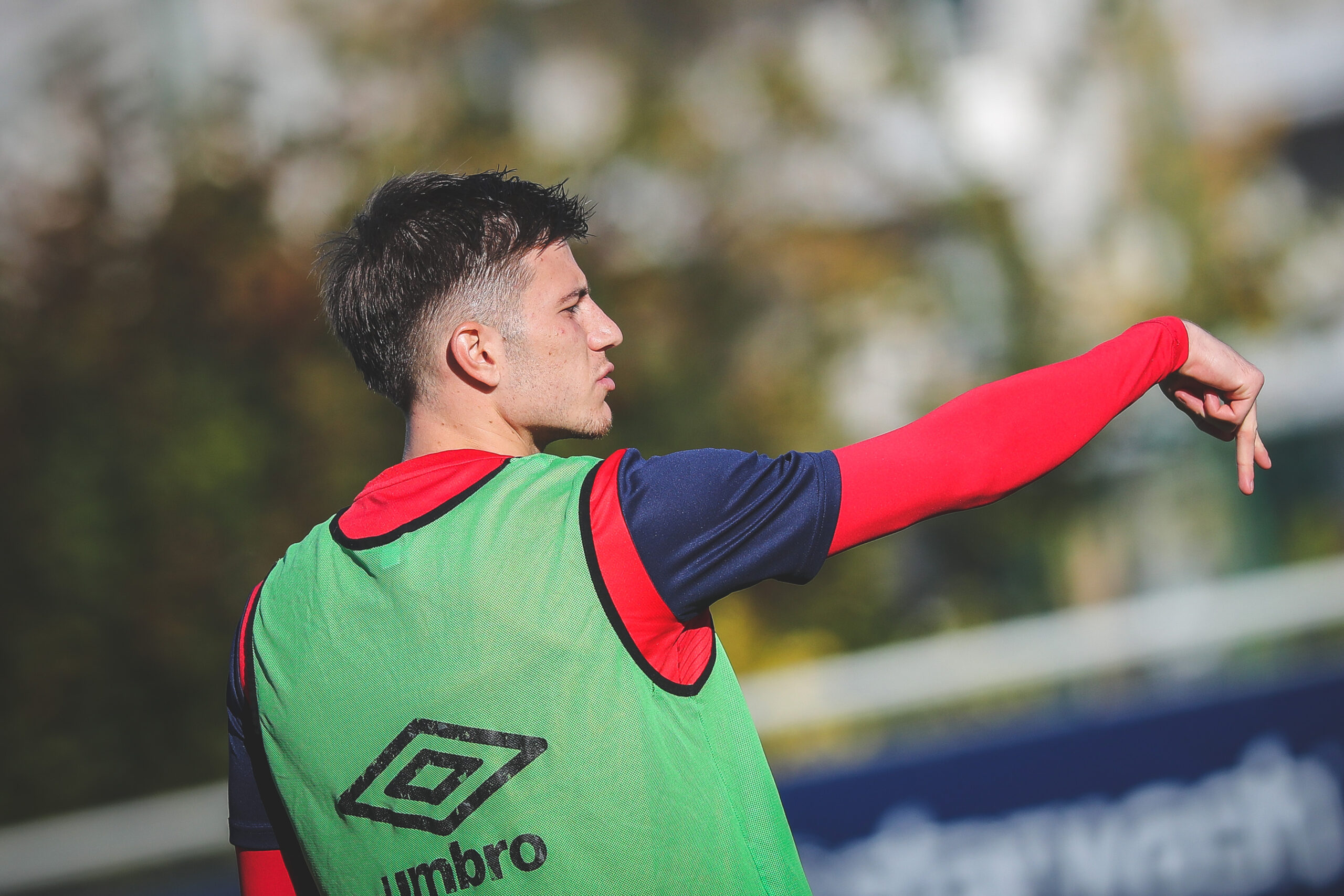 Après avoir disputé 45' avec la réserve il y a une semaine, Hugo Vandermersch va signer, ce samedi, son retour avec l'équipe première du Stade Malherbe. ©Damien Deslandes