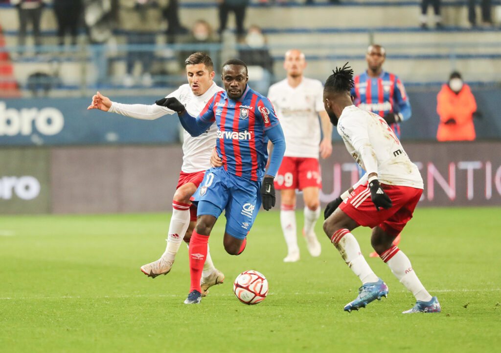 Forfait lors des deux dernières journées à cause d'une gêne au quadriceps, Caleb Zady Sery effectue son retour dans le groupe caennais.