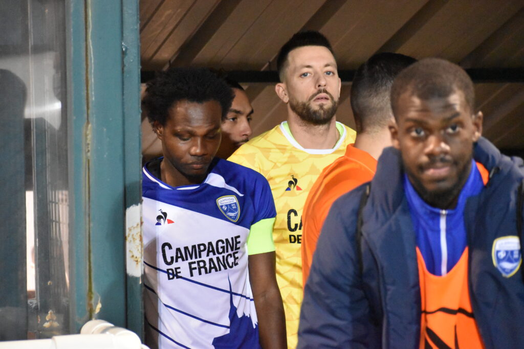 Anthony Beuve et Charles Boateng auront passé presque toute la soirée à défendre un point du nul qui va faire le plus grand bien à tout un club.