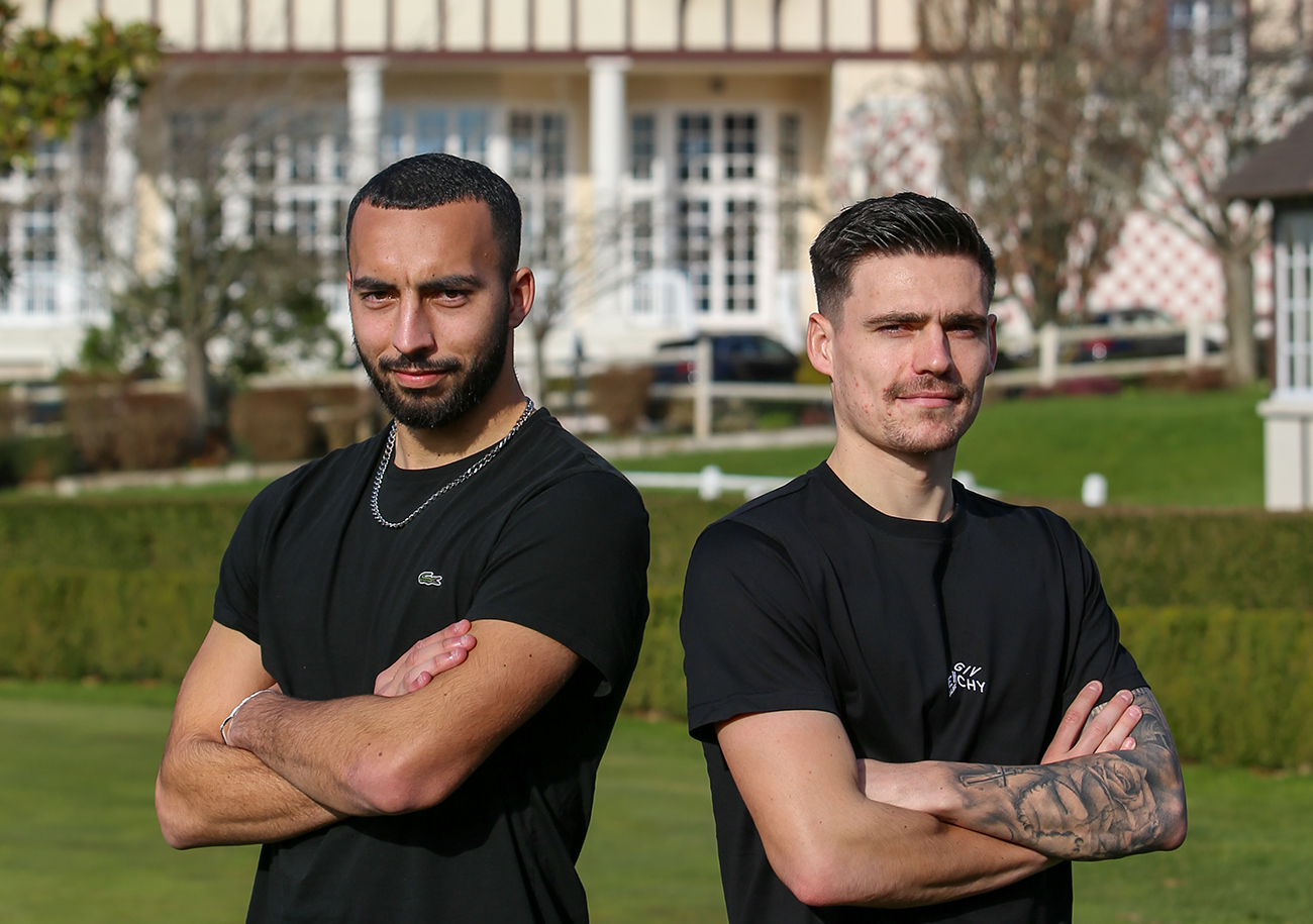 Avant le derby entre le HAC et le Stade Malherbe, on a réuni le Havrais Himad Abdelli et le Caennais Jessy Deminguet en terrain neutre, à l'Hôtel du Golf de Deauville. ©Damien Deslandes