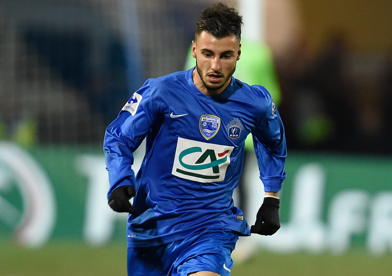 D'un maillot bleu aux Bleus, l'ex-Avranchinais Jonathan Clauss a été appelé pour la première fois en équipe de France.