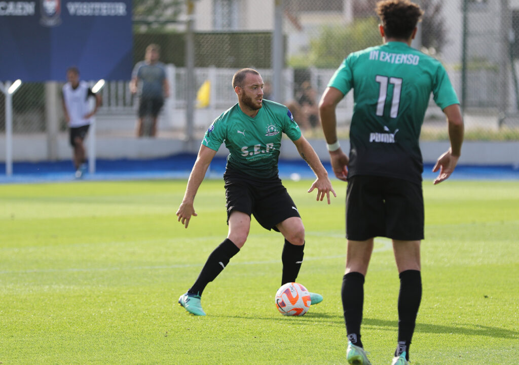 Arrivé en provenance de l'AG Caen, Sylvestre Guyonnet - capable d'évoluer aussi bien au milieu de terrain qu'en défense - est la recrue phare du mercato alençonnais.