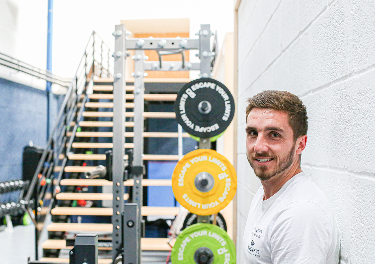 S'il poursuit sa carrière de footballeur avec l'AG Caen, en N3, Morgan Hardoin est depuis 2019 coach sportif. L'ex-pensionnaire du centre de formation du Stade Malherbe exerce dans deux salles : A Caen la forme et Greenfit. ©Damien Deslandes