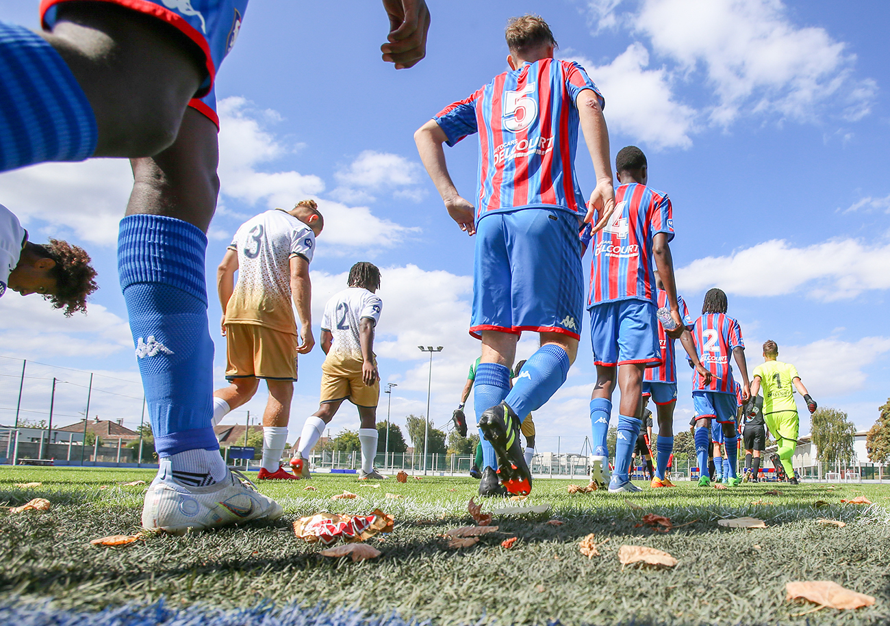 Les trois équipes du centre seront en déplacement ce week-end : la réserve à Saint-Malo (7e), les U19 à Valenciennes (7e) et les U17 au PSG (2e). ©Damien Deslandes