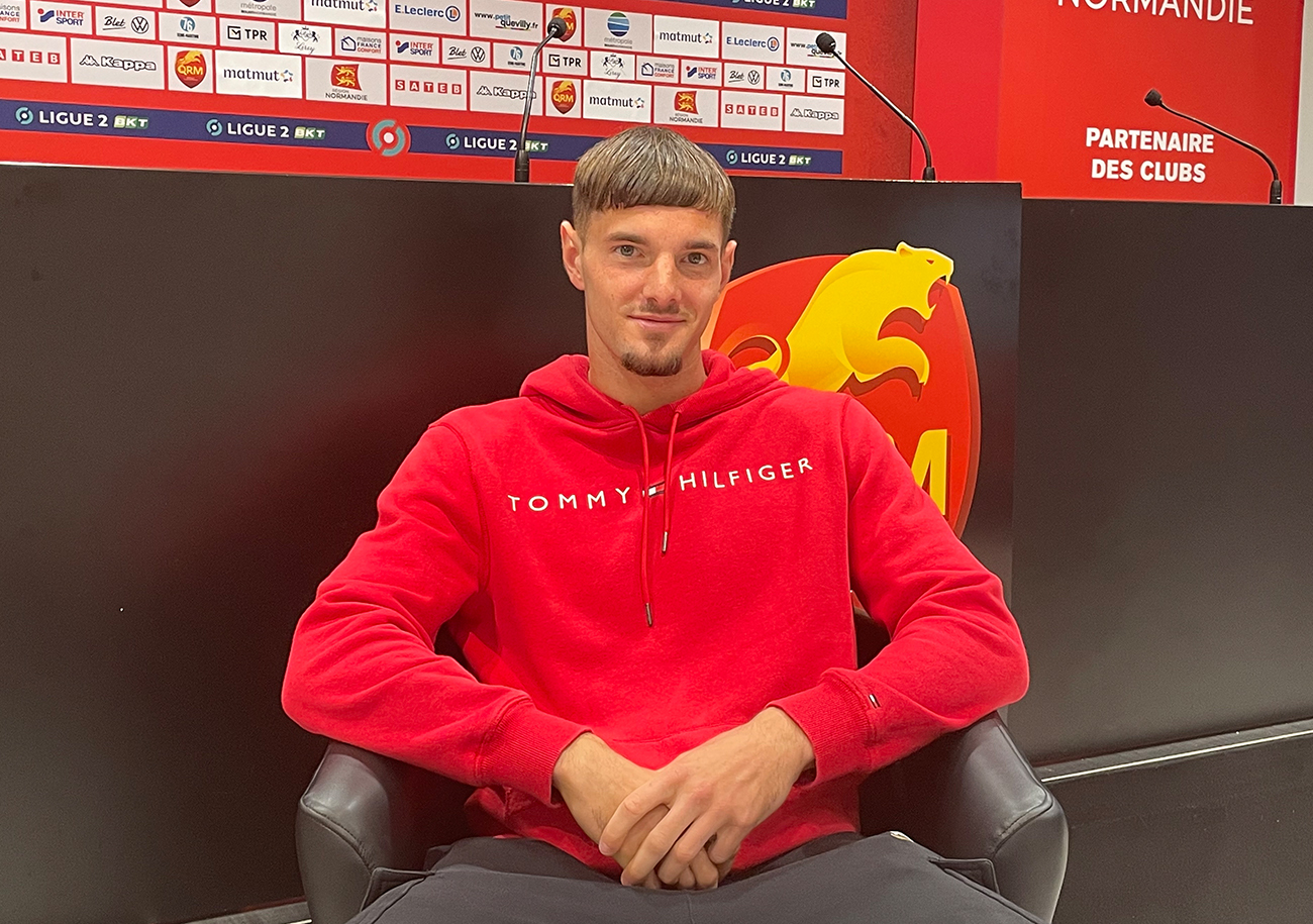 Prêté par l'OGC Nice, Justin Smith est la cinquième recrue de l'US Avranches.