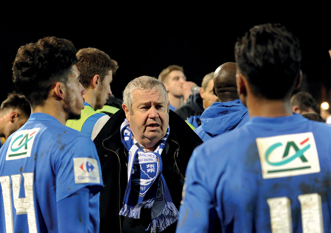 En 33 ans de présidence, Gilbert Guérin a contribué à faire de l'US Avranches une référence du championnat de National ; un club manchois qui s'est aussi régulièrement illustré en Coupe de France. ©Roland Le Meur