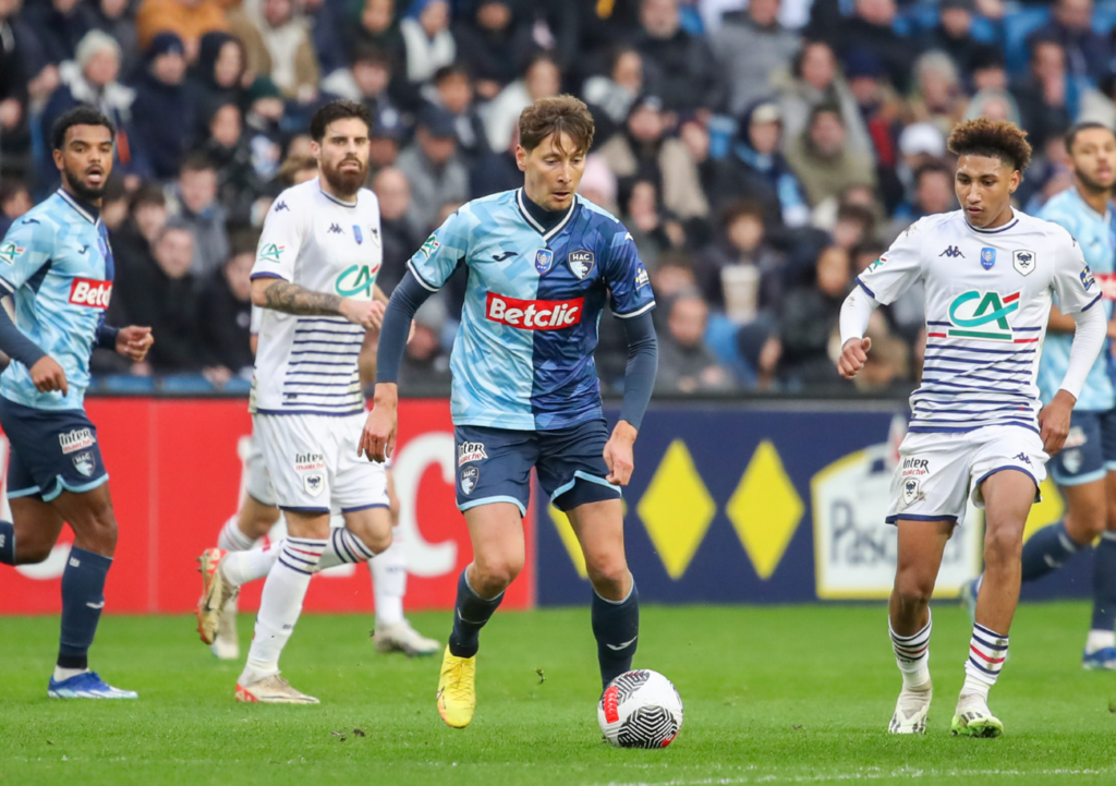 Daler Kouzyaïev et ses partenaires ont été très sérieux contre un Stade Malherbe, certes éliminé, mais qui a semé de nombreuses promesses. ©Damien Deslandes