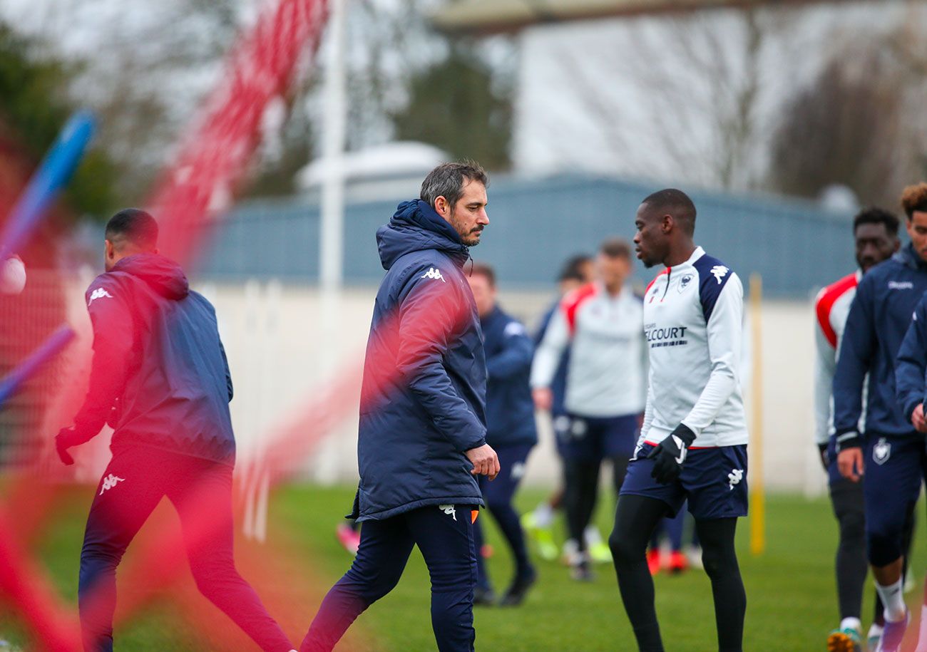 Depuis l'arrivée de Nicolas Seube à la tête de l'équipe professionnelle, le Stade Malherbe tourne à 2,22 points de moyenne par match. ©Damien Deslandes