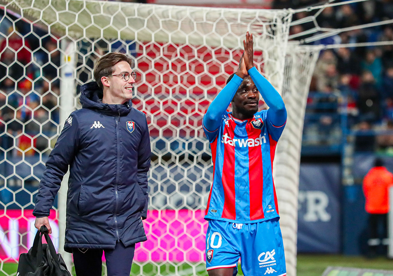 Caleb Zady Sery pourrait bien ne plus porter le maillot du Stade Malherbe. L'Ivoirien est en partance pour FK Vojvodina Novi Sad, en D1 serbe. ©Damien Deslandes