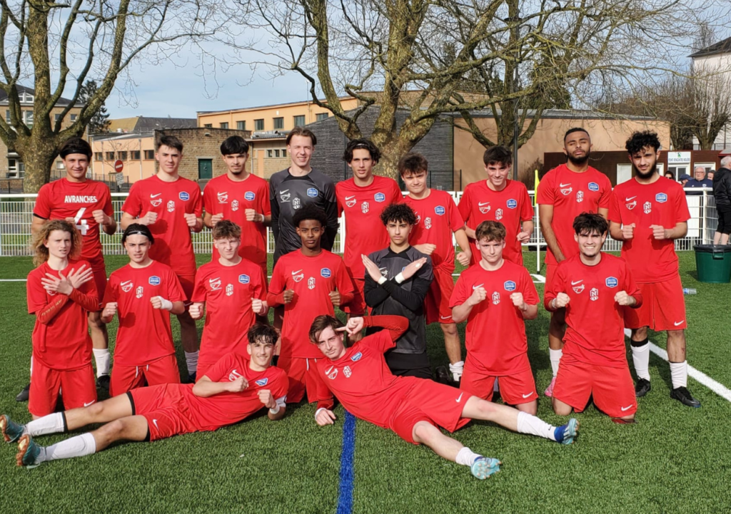 Les joueurs de la section sportive du lycée Emile-Littré d'Avranches sont en finale du Challenge Jean-Leroy pour la cinquième fois de leur histoire. ©Le Buzullier