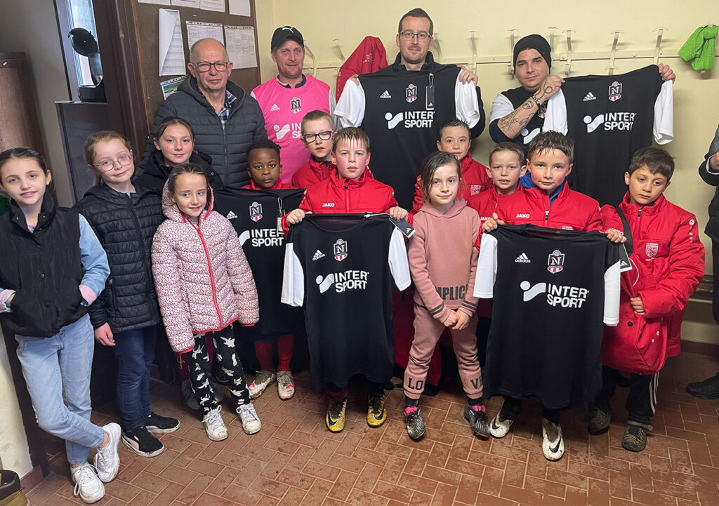 Comme le FC Sommery, remporte un équipement complet (maillots, shorts, chaussettes + ballons) ainsi que 18 places pour un match de L1-L2 d'un club normand.