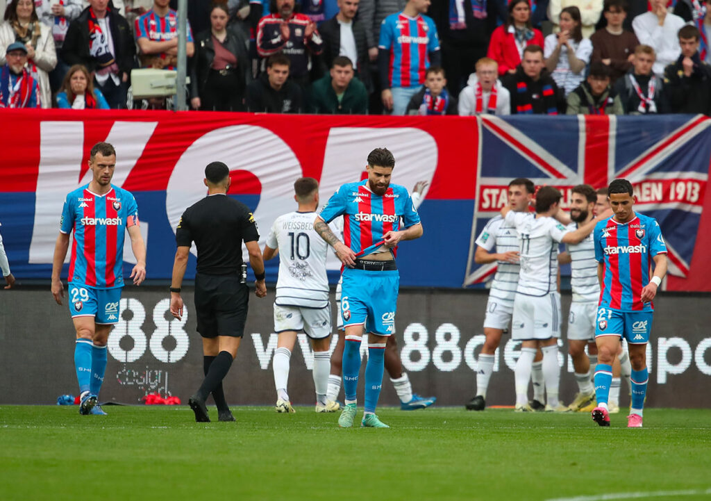 Malgré ce deuxième revers consécutif à domicile, le club caennais n'accuse que deux points de retard sur la 5e place occupée par Rodez qui se déplace à d'Ornano dans une semaine. ©Damien Deslandes