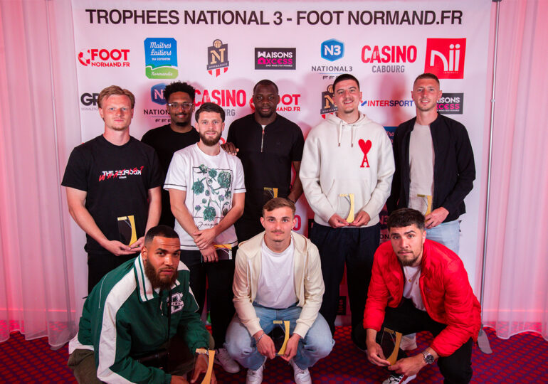 L'équipe type normande de National 3 pour la saison 2024-2025 (manque sur la photo Hakim El Hamdaoui et Jérémy Prieur). ©Damien Deslandes.