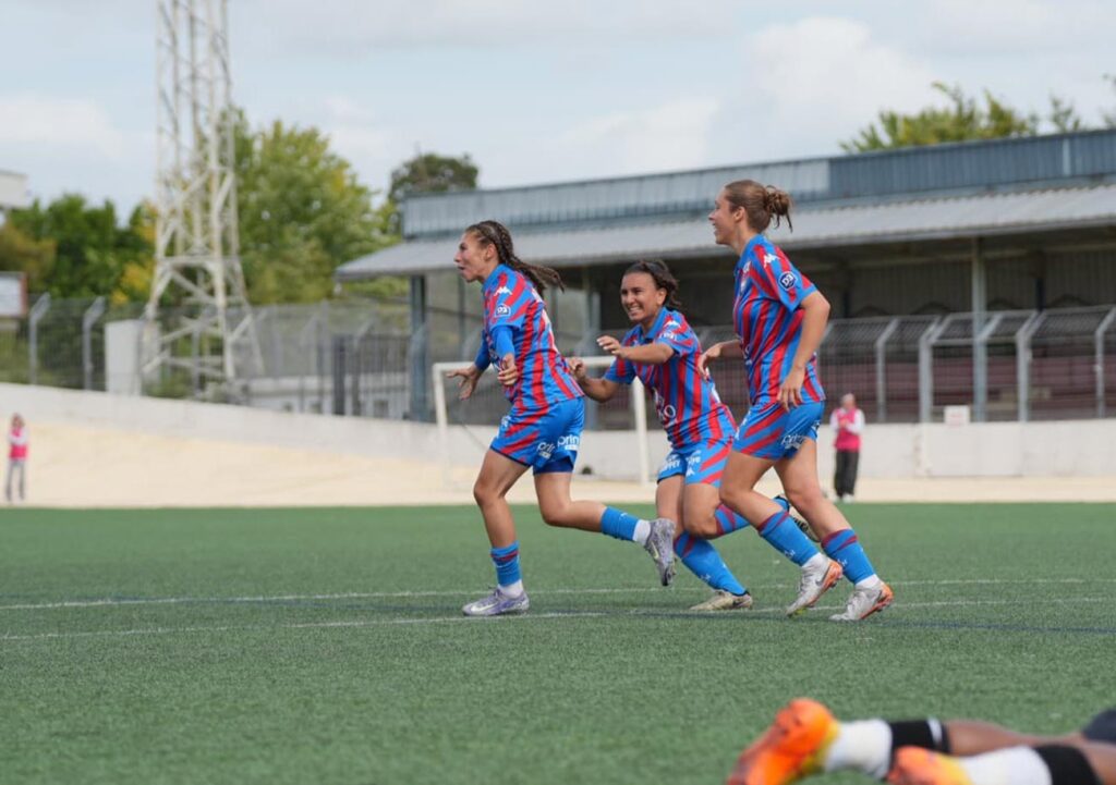 Lyna Benaissa peut exulter, son but, synonyme dégalisation contre Bourges, est celui qui maintien les féminine du Stade Malherbe en Division 3. @Remi Benoit