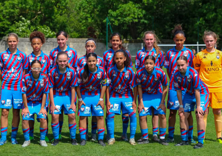 Vainqueurs du championnat U16 Elite régional, les U16 du Stade Malherbe constituent l'une des rares éclaircies de la section féminine cette saison. ©LFN