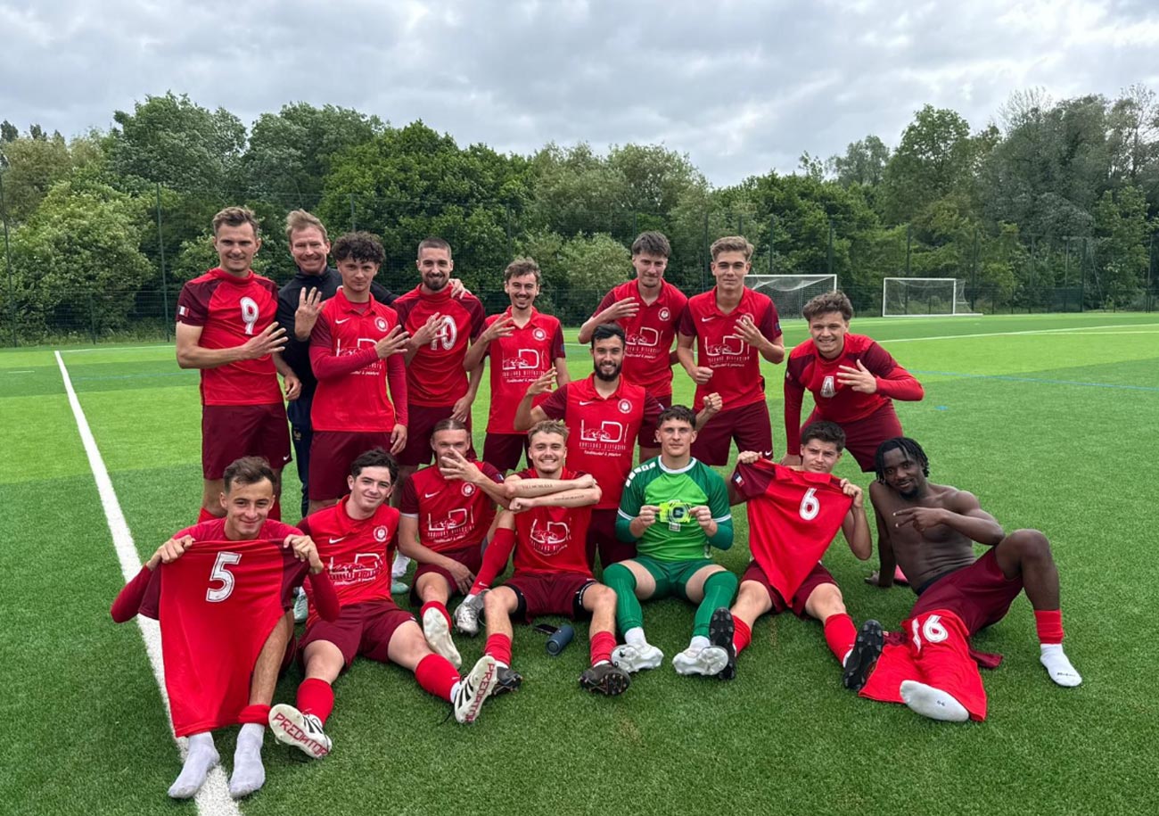 L'équipe universitaire de Rouen figure parmi les meilleures de France. Championne de National 1 l'an dernier, elle a obtenu son billet pour l'Euro 2025 cet été mais cherche encore à boucler son budget. ©Valentin Carpentier