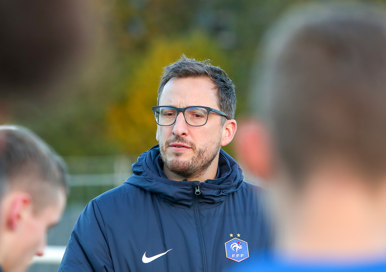 En poste depuis 2020 au pôle Espoirs de Lisieux, Julien Meilhac (41 ans) est le nouveau directeur du centre de formation du Stade Malherbe. ©Damien Deslandes