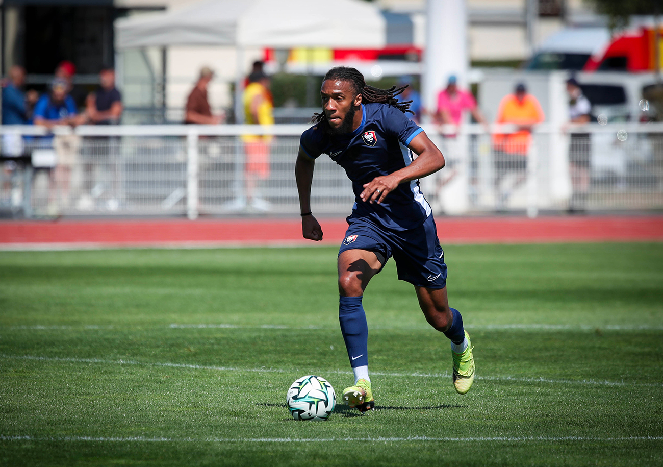 Si Brahim Traoré fait toujours partie de l'effectif « Rouge et Bleu », son départ d'ici la fin du mercato ne fait aucun doute. ©Damien Deslandes