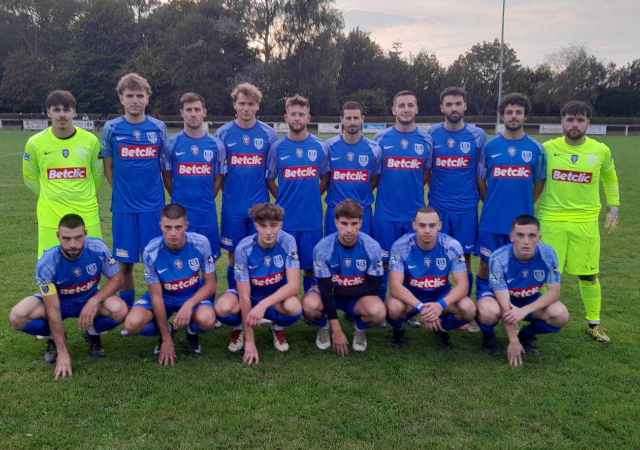Le dernier parcours probant du CS Villedieu (R3) remonte à la saison 2017-2018 quand le Bayeux FC, en N3 à l'époque, lui avait paré la route du 5e tour. ©CSV