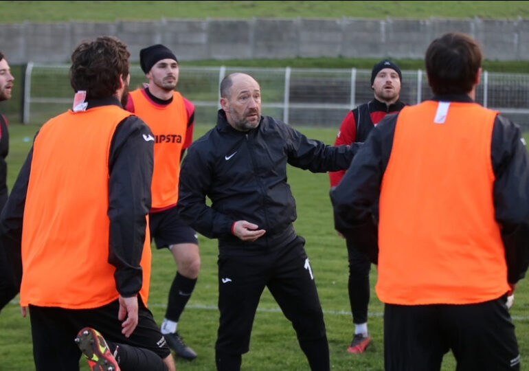 Jimmy Bocquet a connu les deux épopée de l’US Quevilly en Coupe de France (2010 et 2012). Désormais coach de l’USF Fécamp, qui a également connu de grands moments, il souhaite replacer le club sur la carte du foot normand. ©USFF
