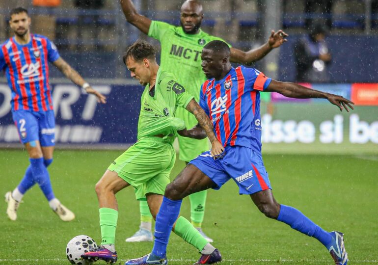 Malgré un jeu porté vers l’avant, notamment par la volonté et la puissance de Didi Gaucho, le Stade Malherbe n’a jamais trouvé la faille face au Paris 13 Atletico. ©Damien Deslandes