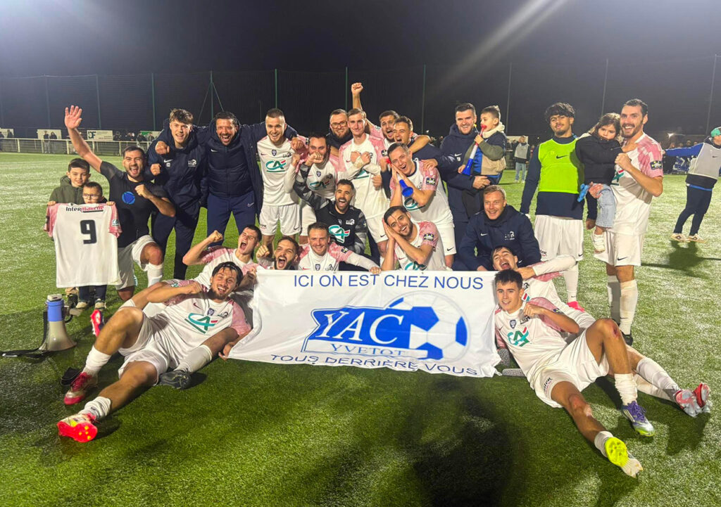 Des sourires à la fin du match dans le camp yvetotais : Charles Lelièvre et Maurice Lattuca en rêvent ce samedi.
