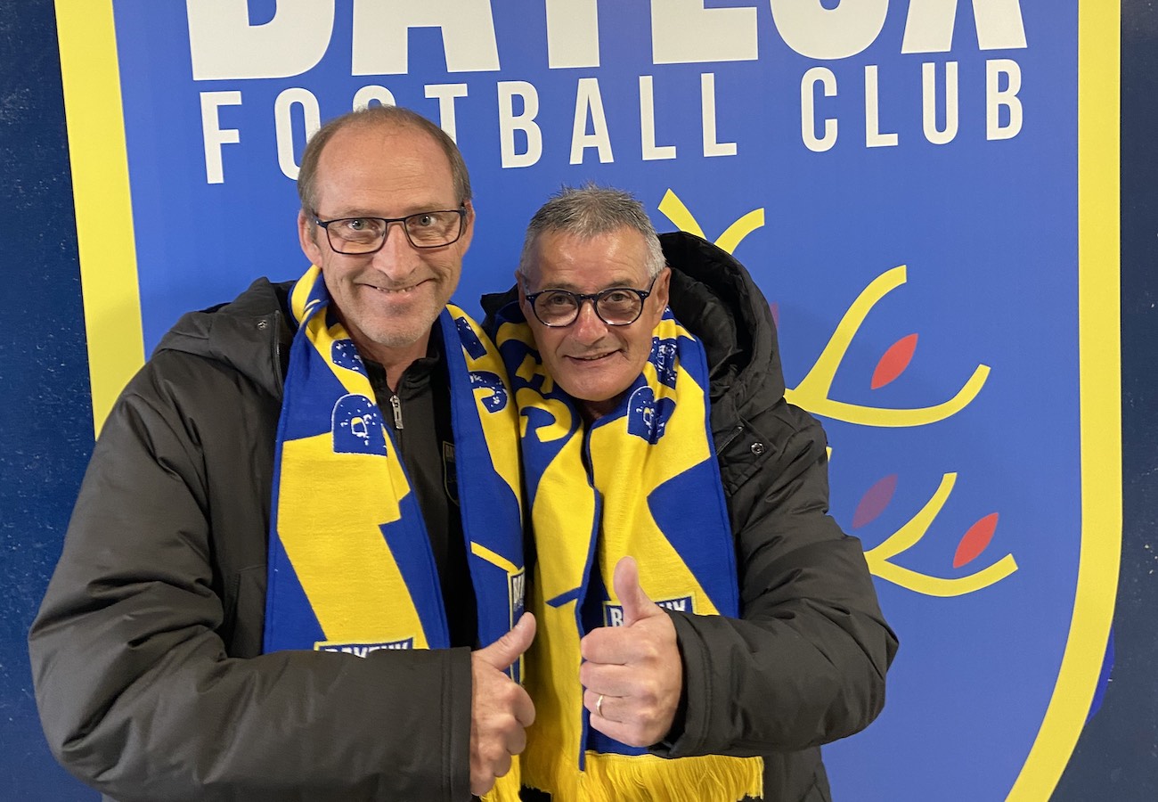 Richard Renaux (à gauche) et Michel Martin forment un duo fusionnel depuis 2019 au service du Bayeux FC. Et ils semblent encore partis pour durer. ©BFC