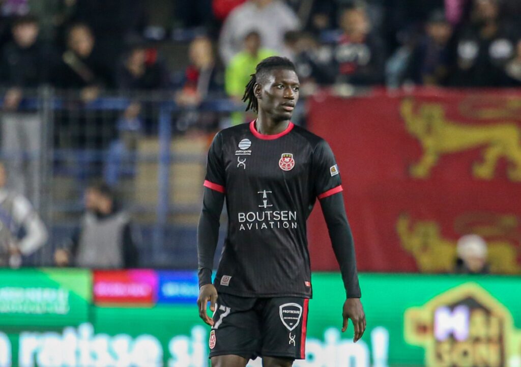 Longuement absent cet hiver, Idrissa Seydi a retrouvé le chemin des filets face à Saint-Brieuc. Un atout de plus pour le FC Rouen dans la course à la montée en Ligue 2. ©Damien Deslandes