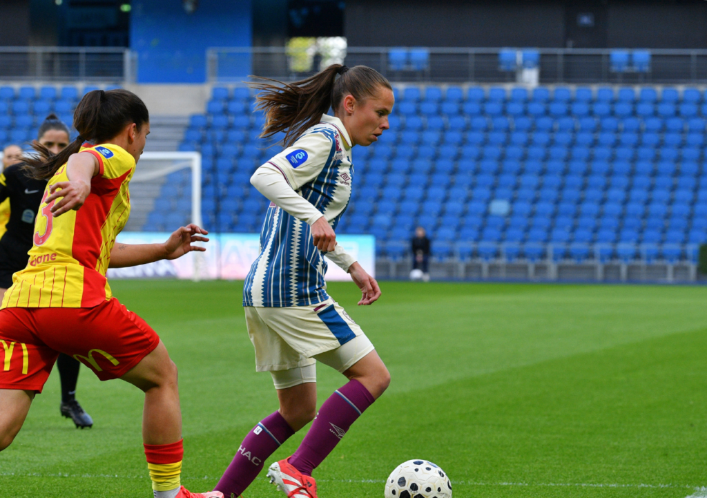 Romane Enguehard et ses partenaires sont désormais sûres d'être maintenues en Arkema Première Ligue. ©Emmanuel Lelaidier