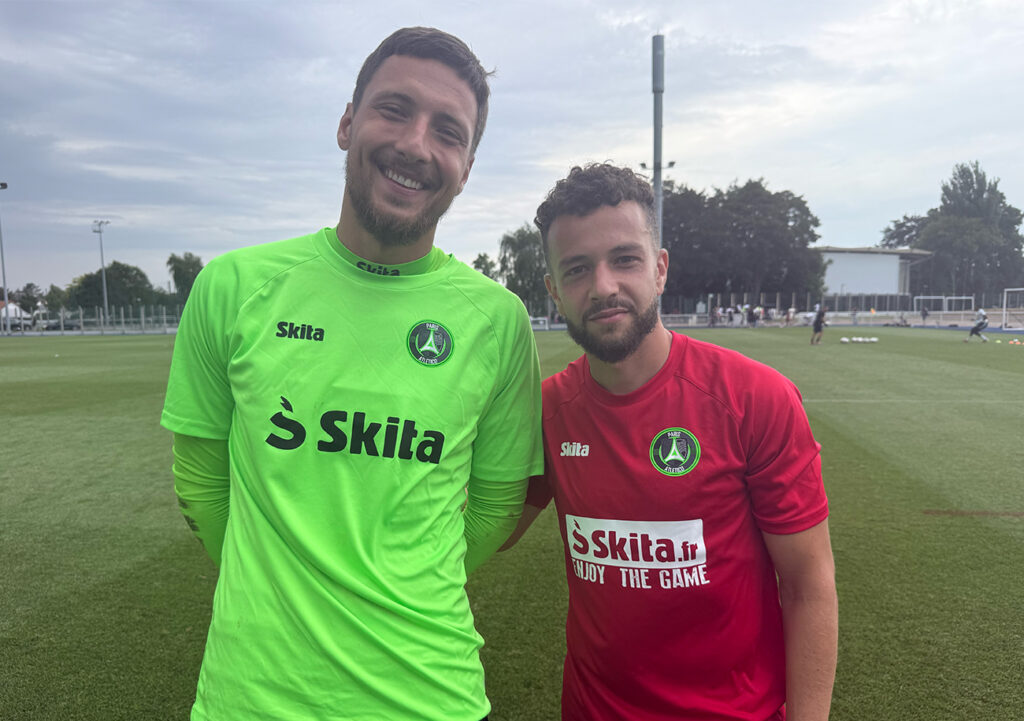 Axel Temperton et Omar Bezzekhami sous leurs nouvelles couleurs du Paris 13 Atletico, après le match de préparation contre le SM Caen.