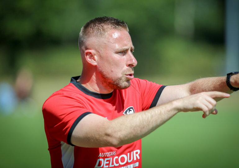 Après une seule saison du côté du Stade Malherbe, en qualité d'adjoint de Maxime d'Ornano puis de Gaël Clichy, Alexandre Raulin a rejoint l'Aviron Bayonne cet été. ©Damien Deslandes